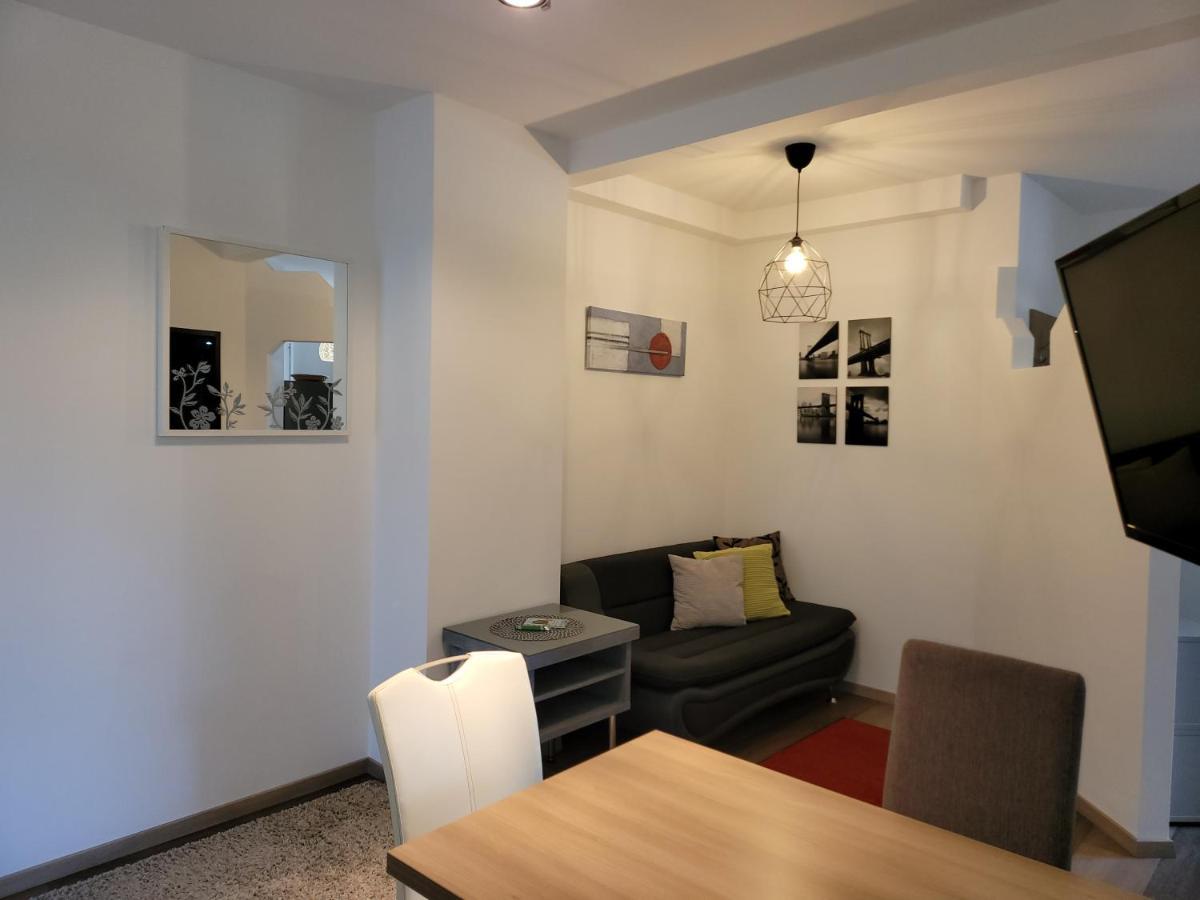 Hausmannstatten Apartmenthausmannstaetten מראה חיצוני תמונה