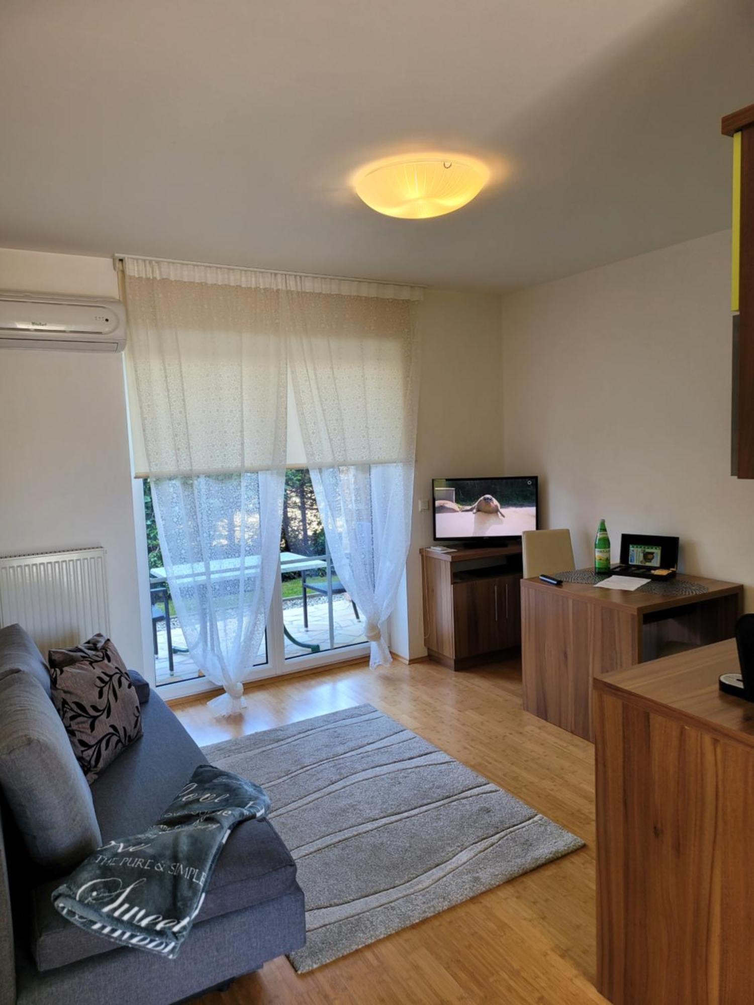 Hausmannstatten Apartmenthausmannstaetten מראה חיצוני תמונה