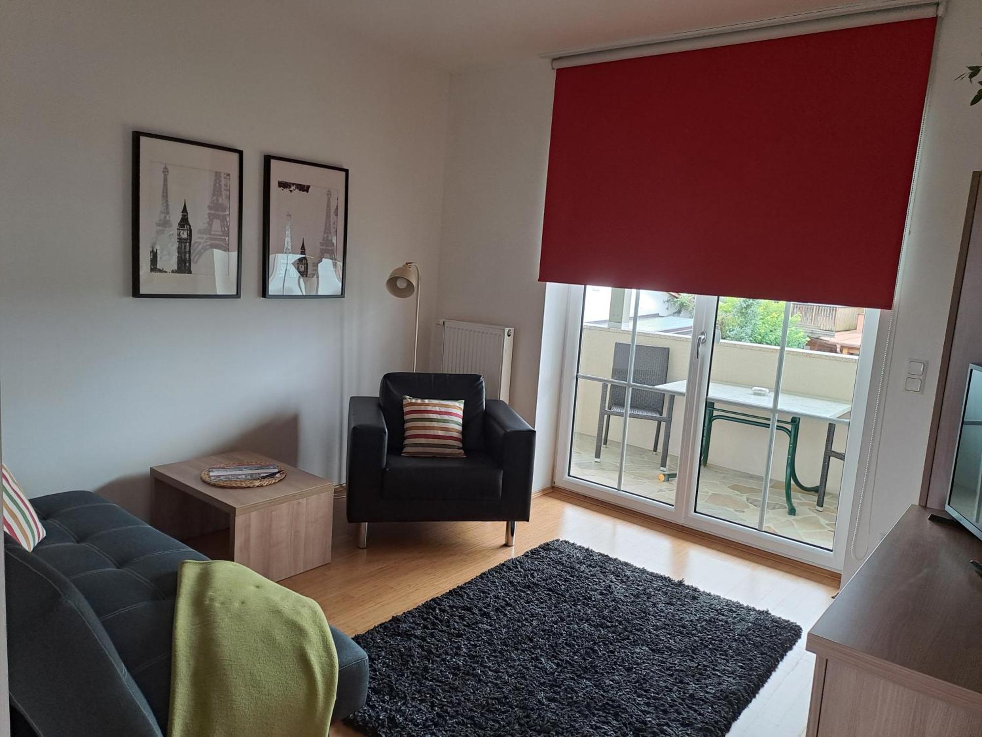 Hausmannstatten Apartmenthausmannstaetten מראה חיצוני תמונה